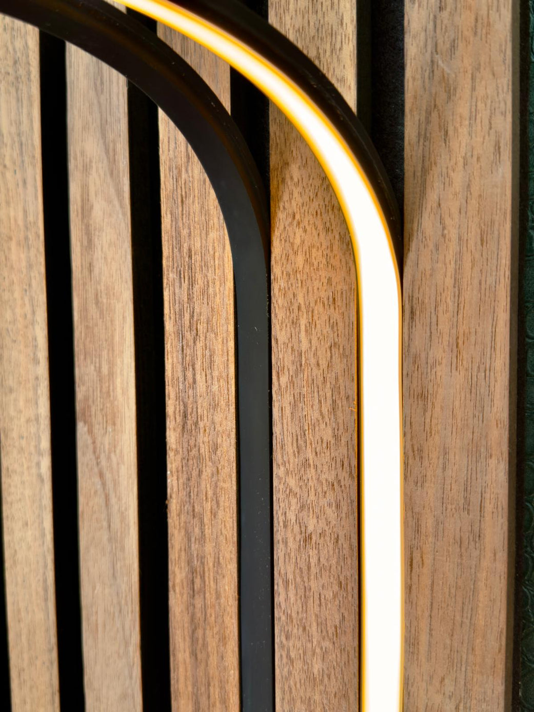 BLAQ Aura 2 Strip Slat Wall Lighting Kit