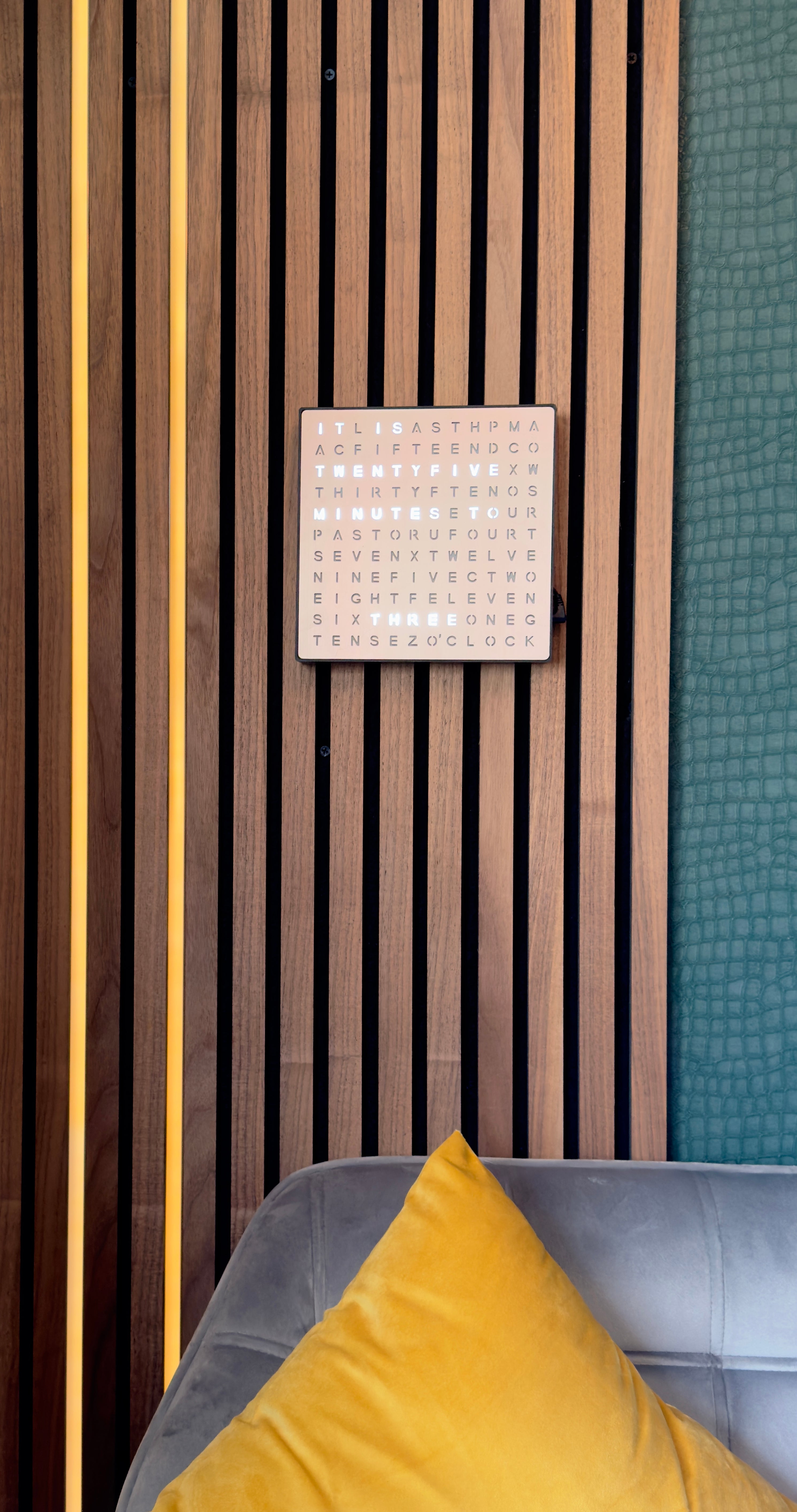 x4 Standard Warm White Slat Wall Light Bars