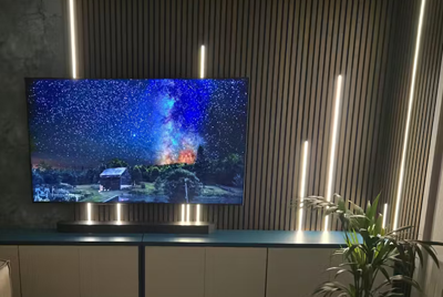 blaq aura lounge led lighting.png__PID:067c0dc3-4f6a-4411-9d56-710fe51380f1