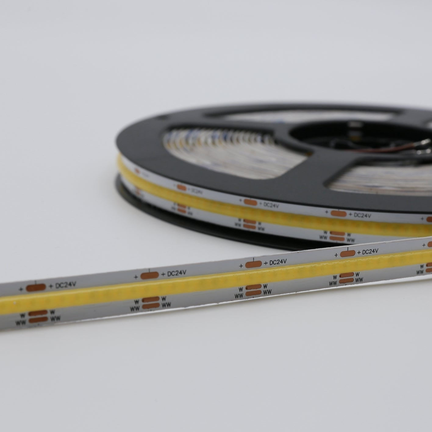 Seamless8 No Spot 2700k Warm White COB LED Strip Lights | 24v | 7w ...
